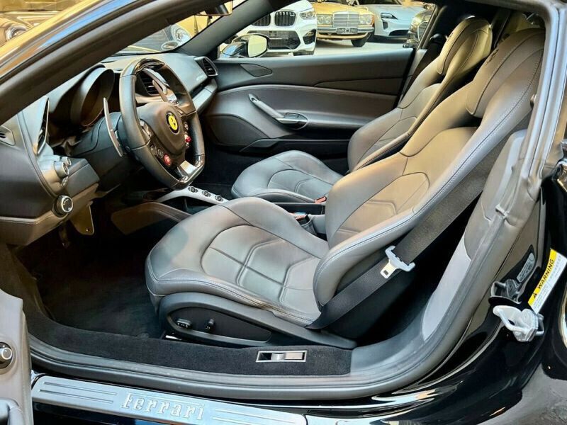 Occasion Ferrari 488 670 ch (492 kW) 2016 Noir Cabriolet