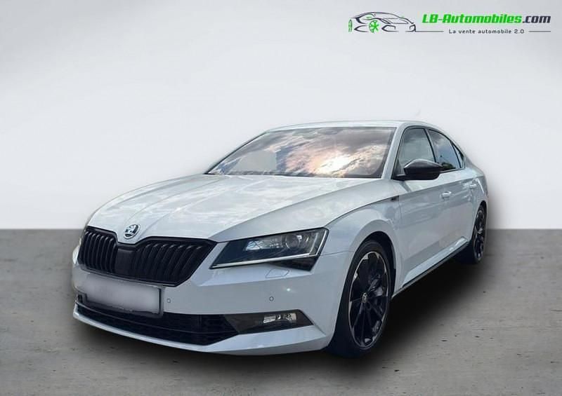Utilisé 2019 Skoda Superb Berline | 33 800 € (Prix juste) - Image 1/4