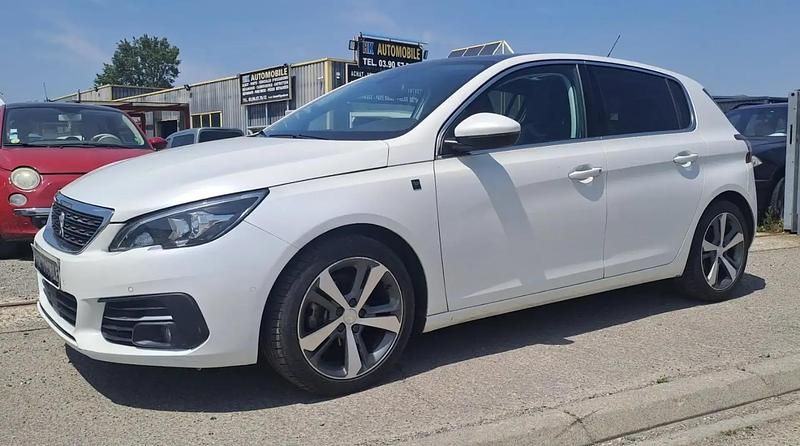 Blanc Utilisé 2019 Peugeot 308 Berline | 10 990 € (Bon prix) - Image 1/4