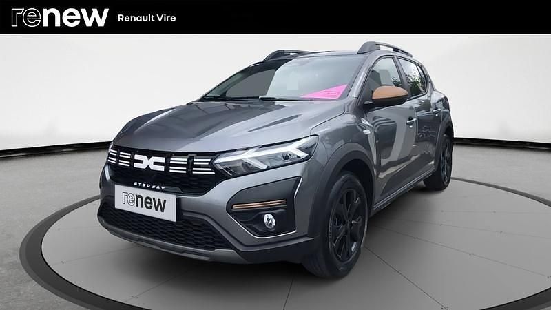Gris Utilisé 2025 Dacia Sandero Extreme Citadine | 17 990 € (Prix juste) - Image 1/4