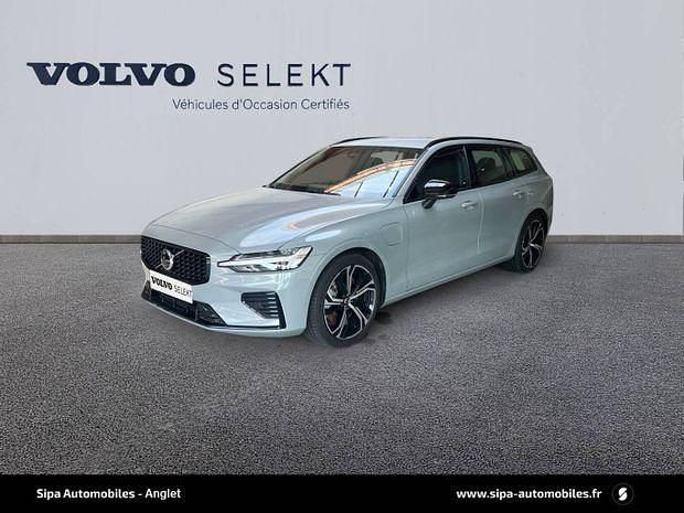 Gris Utilisé 2024 Volvo V60 Plus Break | 49 300 € (Prix juste) - Image 1/4