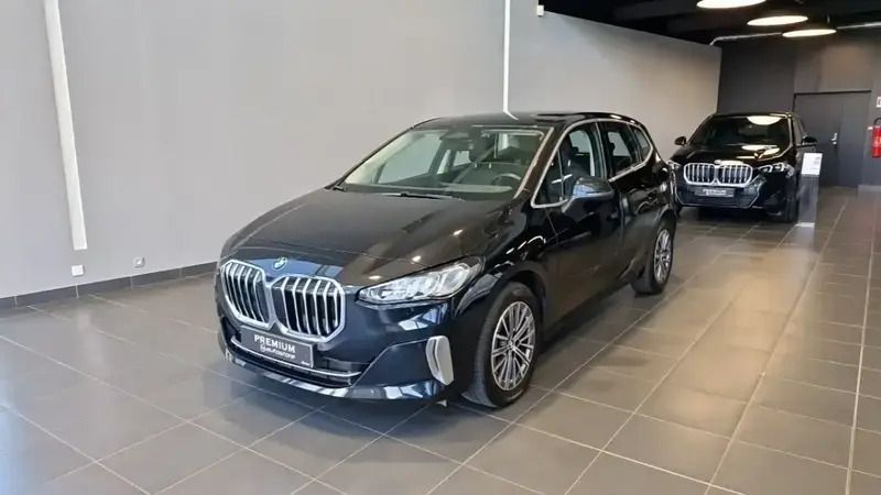 Noir Utilisé 2022 BMW 218 Luxury Line Monospace | 29 990 € (Bon prix) - Image 1/4