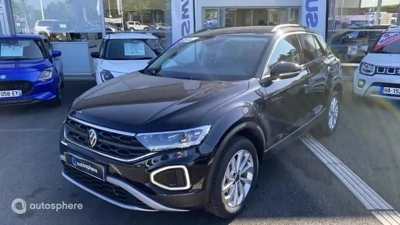 Noir Nouvelle 2024 VW T-Roc Life SUV | 31 999 € (Super prix) - Image 1/4