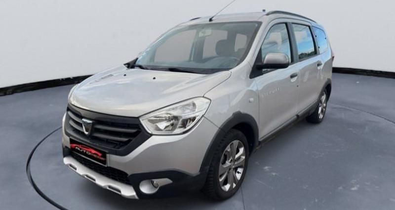 Utilisé 2016 Dacia Lodgy Stepway Monospace | 8 990 € (Prix juste) - Image 1/4