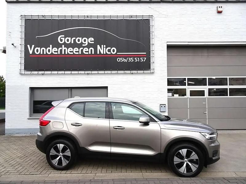 Gris Utilisé 2021 Volvo XC40 Inscription SUV | 29 500 € (Bon prix) - Image 1/4