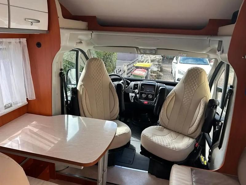 Utilisé 2018 Citroën Jumper Monospace | 41 099 € - Image 1/4