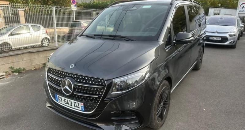 Utilisé 2024 Mercedes V300 Exclusive Monospace | 79 990 € - Image 1/4