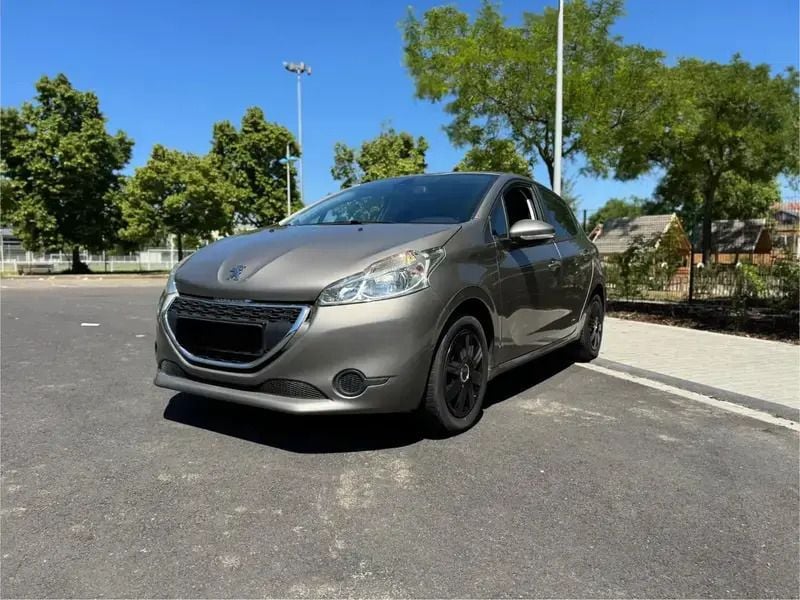 Utilisé 2014 Peugeot 208 Active Citadine | 5 500 € (Prix juste) - Image 1/4