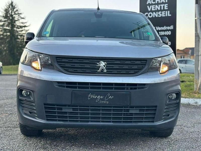Occasion Peugeot Partner 103 ch (75 kW) 2023 Gris Monospace