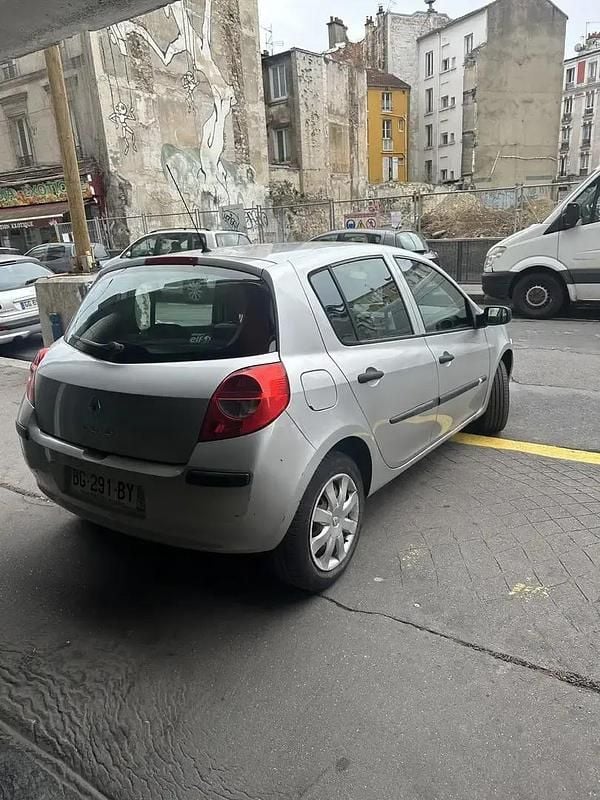 Image 2/4