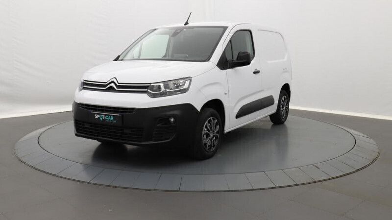 Blanc Utilisé 2022 Citroën Berlingo PureTech Monospace | 15 969 € - Image 1/4