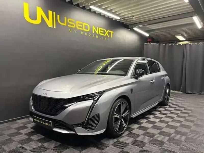 Gris Utilisé 2023 Peugeot 308 GTi Berline | 23 579 € (Prix juste) - Image 1/4