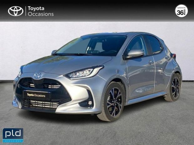 Gris Utilisé 2024 Toyota Yaris Hybrid Design | 22 990 € (Bon prix) - Image 1/4