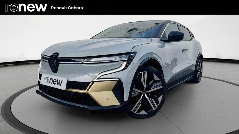 Gris Utilisé 2022 Renault Mégane Iconic Berline | 27 499 € (Prix juste) - Image 1/4