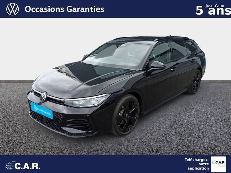 Noir Utilisé 2024 VW Passat R-line Coupé | 47 890 € - Image 1/4