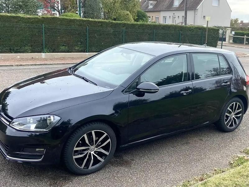 Utilisé 2025 VW Golf VIII LOUNGE Berline | 11 500 € - Image 1/4