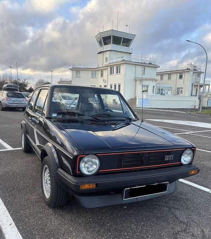 Occasion VW Golf GTI 111 ch (81 kW) 1983 Noir Berline