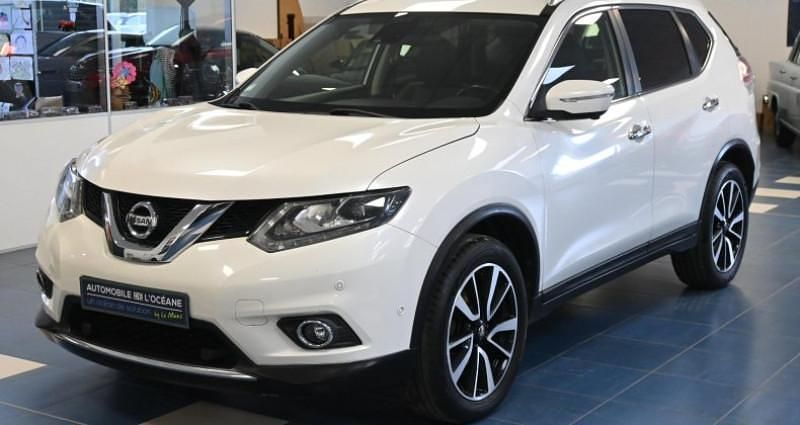 Blanc Utilisé 2015 Nissan X-Trail Tekna SUV | 11 397 € (Prix cher) - Image 1/4