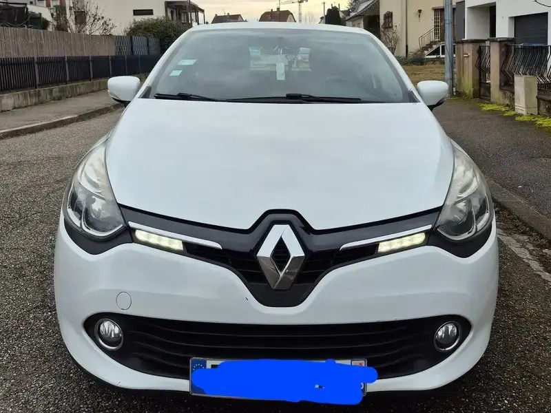 Blanc Utilisé 2016 Renault Clio IV Berline | 3 900 € - Image 1/4