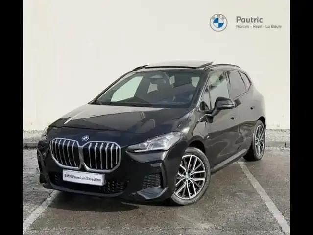 Saphirschwarz métallisé Utilisé 2025 BMW 225 Active Tourer M Sport Monospace | 39 250 € - Image 1/4