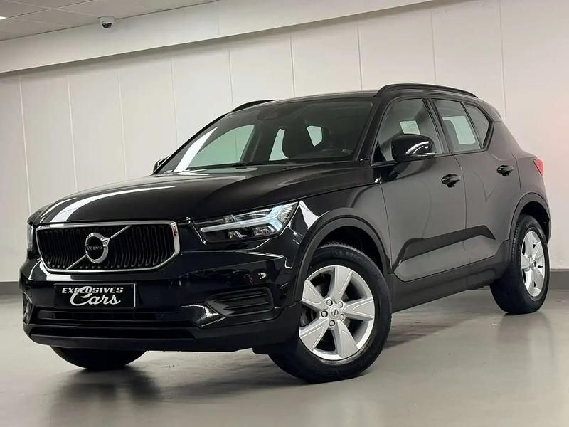 Noir Utilisé 2020 Volvo XC40 Momentum SUV | 22 400 € (Bon prix) - Image 1/4
