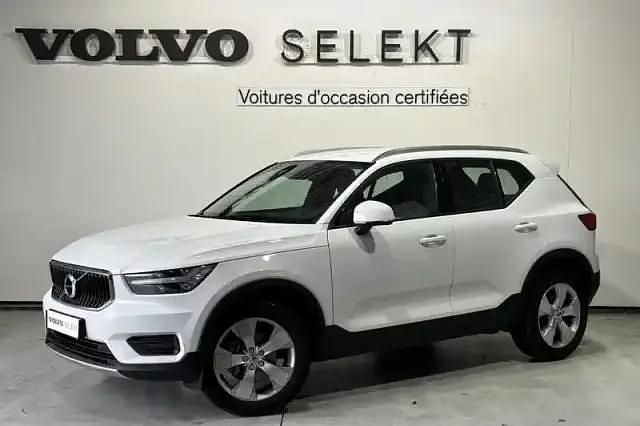Blanc glace 614 Utilisé 2021 Volvo XC40 SUV | 25 900 € (Super prix) - Image 1/4