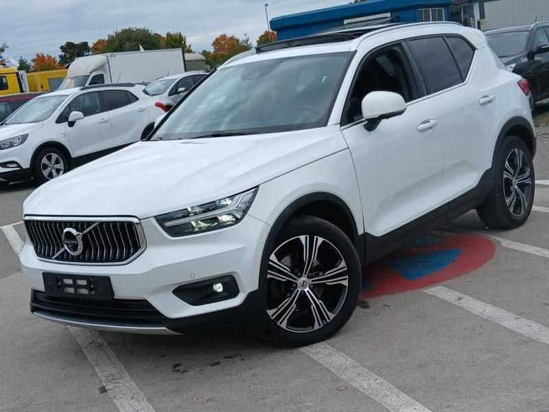 Utilisé 2020 Volvo XC40 Inscription SUV | 25 899 € (Super prix) - Image 1/4