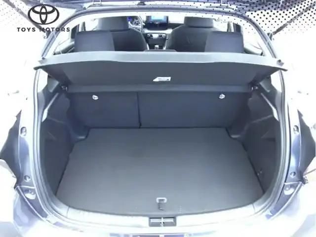 Occasion Toyota Yaris Hybrid 2024 Gris foncé Citadine