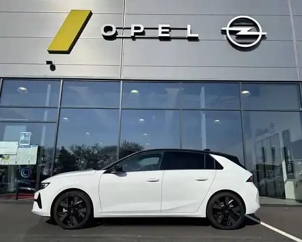 Occasion Opel Astra 114 kW (156 ch) 2025 Blanc banquise Berline