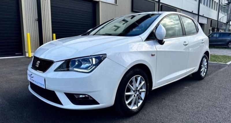 Blanc Utilisé 2017 Seat Ibiza Business Citadine | 9 990 € (Super prix) - Image 1/4