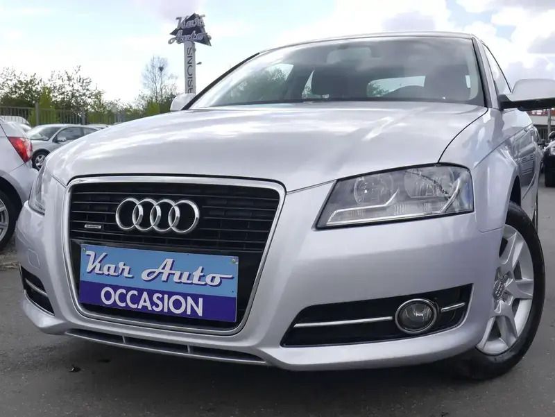 Argent Utilisé 2012 Audi A3 Sport Berline | 7 490 € - Image 1/4