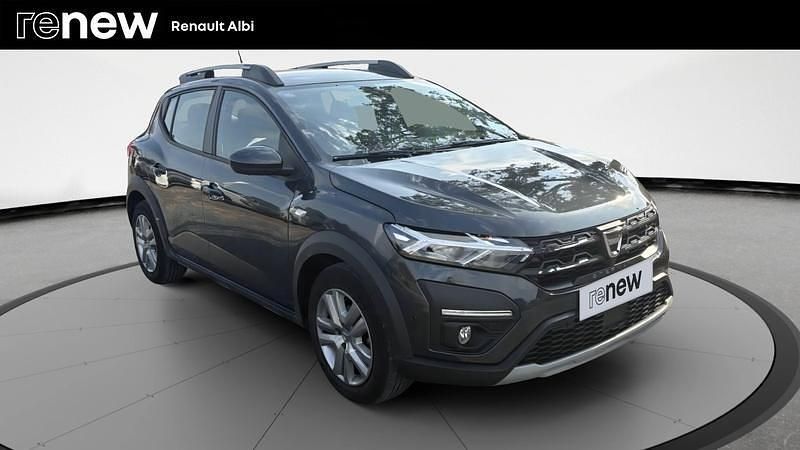 Gris Utilisé 2022 Dacia Sandero Comfort Citadine | 15 990 € (Prix assez cher) - Image 1/4