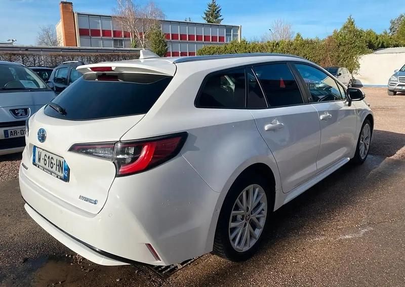Occasion Toyota Corolla 122 ch (89 kW) 2023 Blanc Break