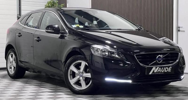 Occasion 2015 Volvo V40 Momentum Break | 10 990 € (Prix juste) - Image 1/4
