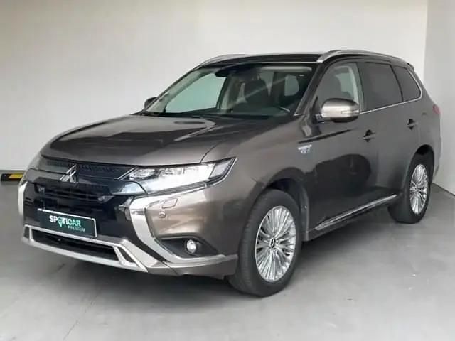 Quartz brown Occasion 2020 Mitsubishi Outlander P-HEV SUV | 18 990 € (Prix juste) - Image 1/4