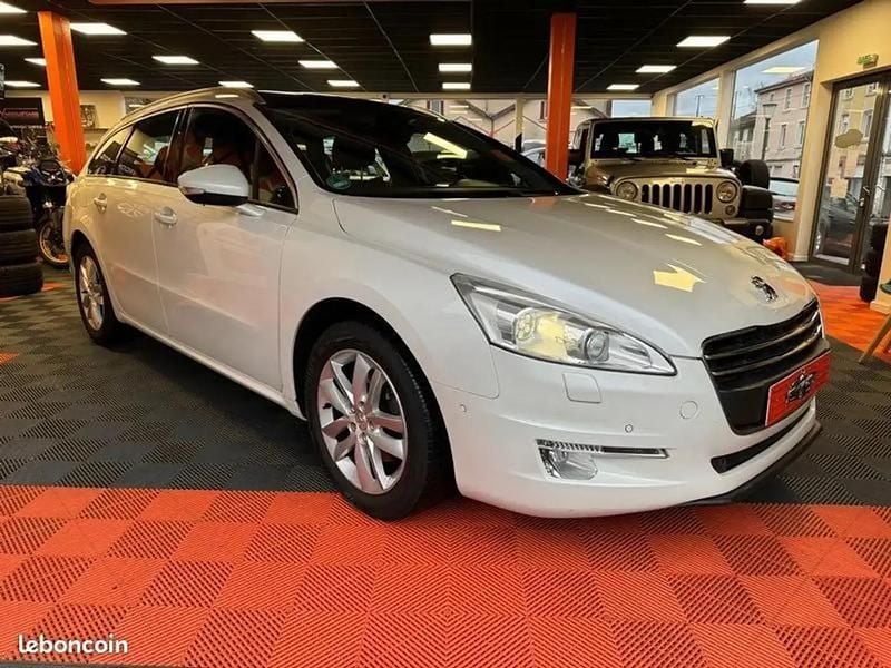 Utilisé 2011 Peugeot 508 Allure Break | 7 990 € (Prix juste) - Image 1/4