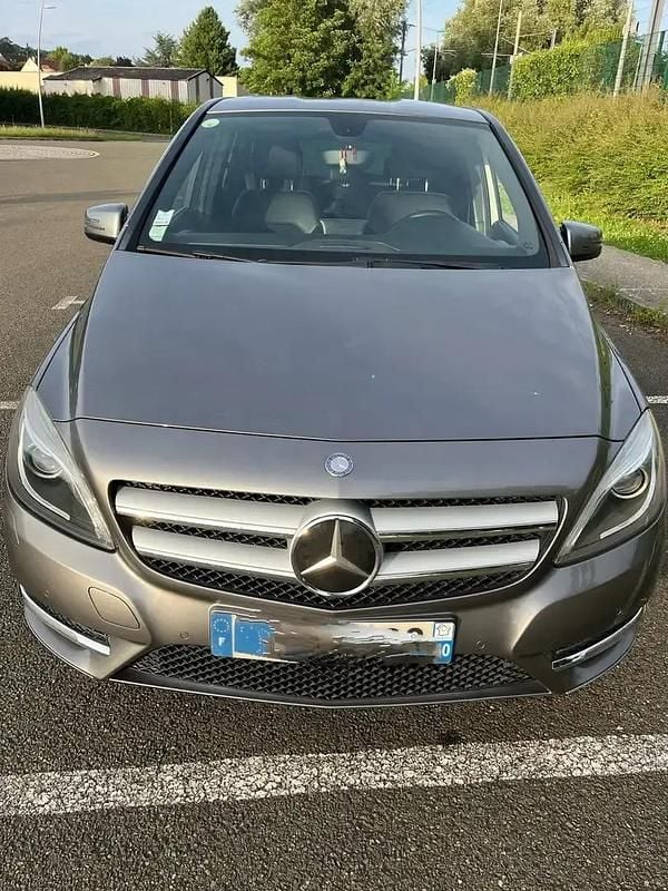 Occasion 2012 Mercedes B180 Monospace | 7 200 € (Prix juste) - Image 1/4