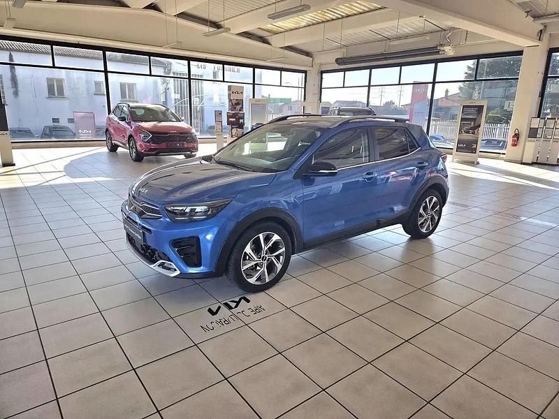 Bleu Occasion 2024 Kia Stonic GT-Line SUV | 24 990 € (Prix cher) - Image 1/4