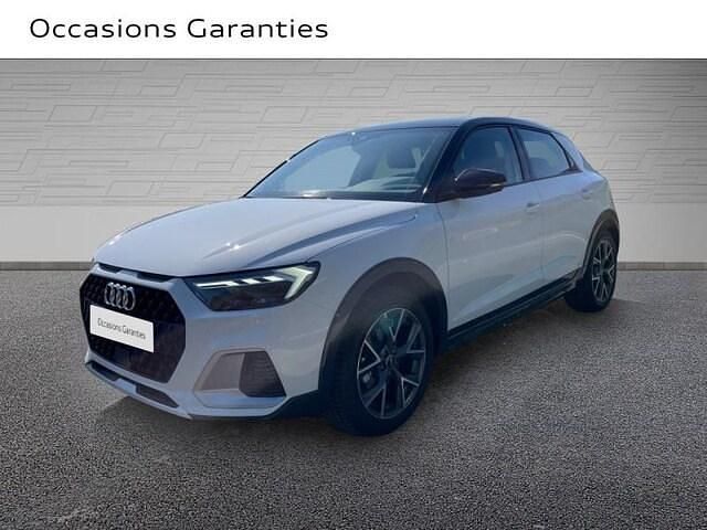 Blanc glacier métallisé noir mythe métallisé Nouvelle 2025 Audi A1 Advanced Plus Citadine | 29 986 € (Prix juste) - Image 1/4