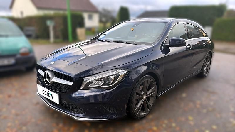 Bleu Occasion 2016 Mercedes CLA200 Shooting Brake Break | 16 790 € - Image 1/4