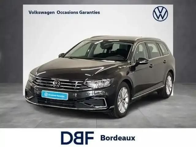 Gris Occasion 2021 VW Passat Business Break | 23 999 € (Prix juste) - Image 1/4
