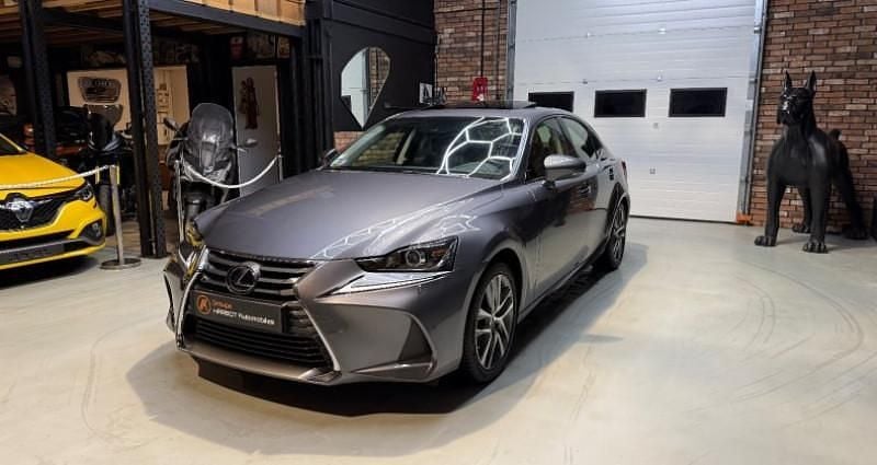 Utilisé 2017 Lexus IS300h Berline | 24 990 € - Image 1/4