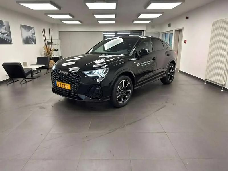 Noir Nouvelle 2025 Audi Q3 Sportback S-Line SUV | 55 282 € - Image 1/4