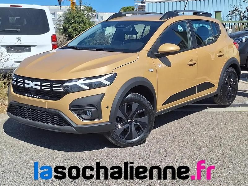 Beige Nouvelle 2025 Dacia Sandero Expression Citadine | 17 650 € - Image 1/4