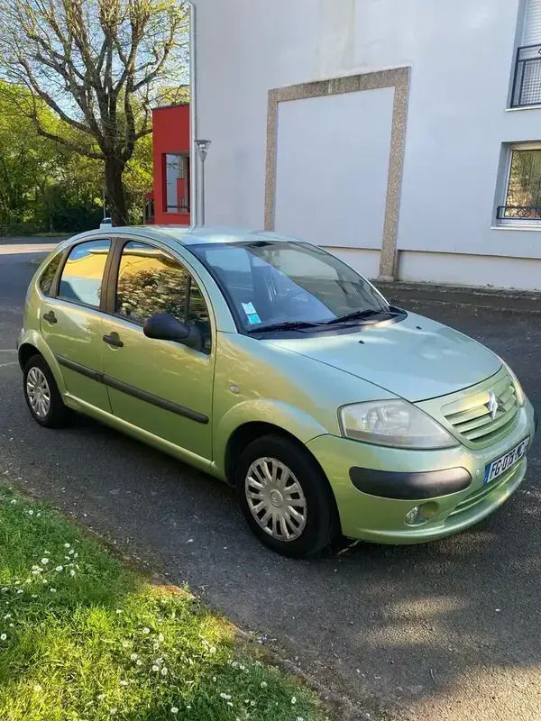 Utilisé 2004 Citroën C3 Citadine | 2 100 € (Prix juste) - Image 1/4