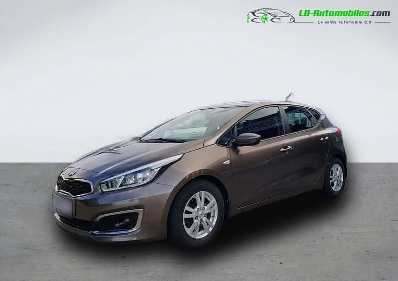 Utilisé 2016 Kia Ceed Berline | 13 300 € (Prix juste) - Image 1/4