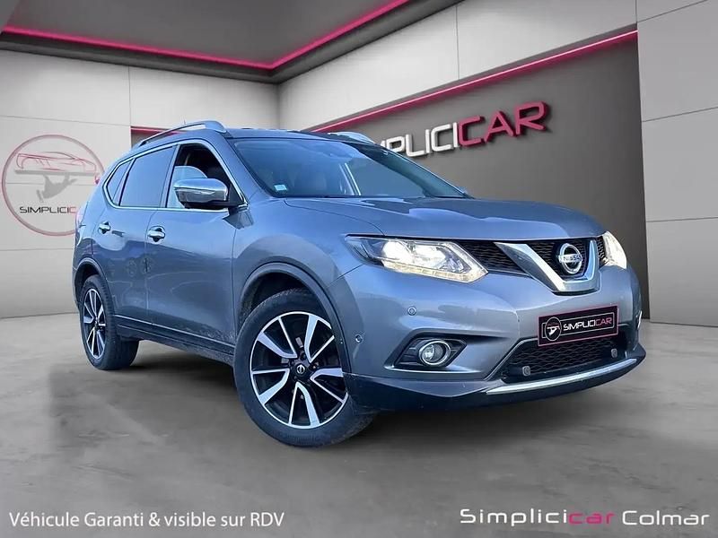 Gris Occasion 2015 Nissan X-Trail Tekna SUV | 11 980 € (Prix juste) - Image 1/4