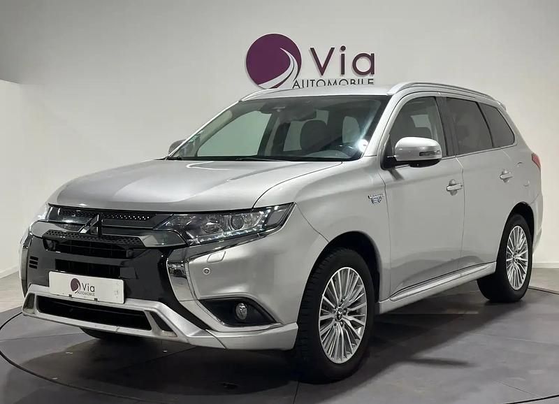 Gris Occasion 2019 Mitsubishi Outlander P-HEV Intense SUV | 14 990 € (Bon prix) - Image 1/4