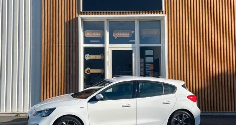 Utilisé 2021 Ford Focus ST-Line Berline | 13 490 € (Bon prix) - Image 1/4