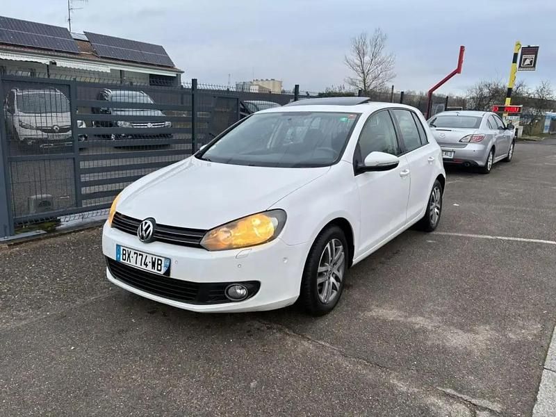 Blanc Occasion 2009 VW Golf Berline | 3 990 € - Image 1/4